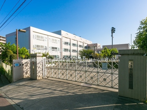 川崎市立柿生中学校 1690m