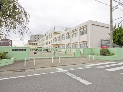 大和市立文ケ岡小学校　距離約750m