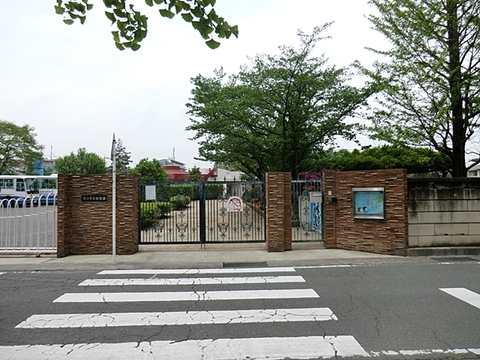 カリタス学園幼稚園　距離約600m