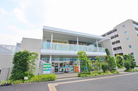 ローソン　はるひ野駅前店まで約450m