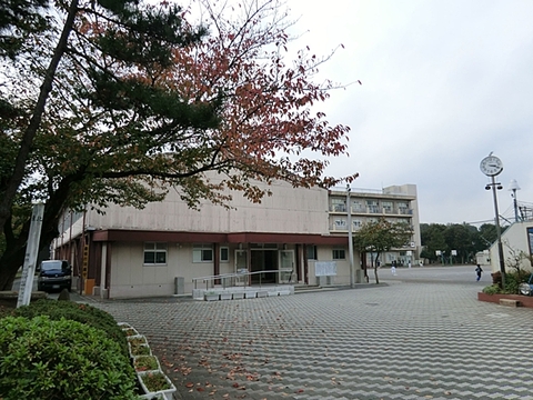 横浜市立別所小学校　距離約1200m
