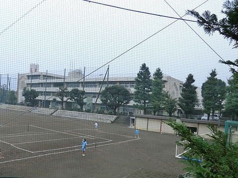 横浜市立六角橋中学校　距離約1100m
