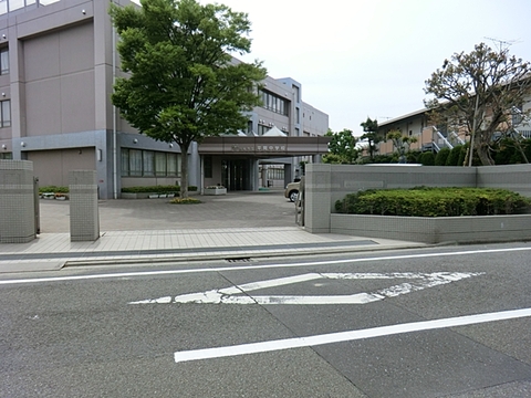 川崎市立平間中学校　距離約750m