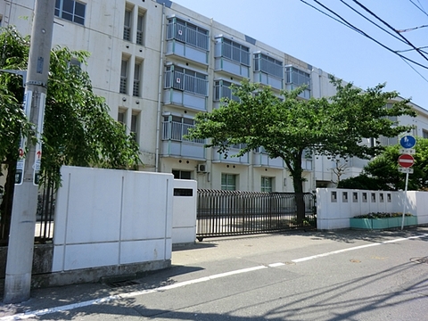 川崎市立南加瀬中学校まで約1500m