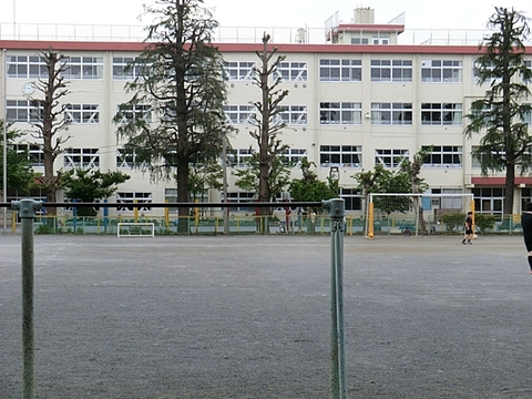 国立市立国立第三小学校まで約1200m