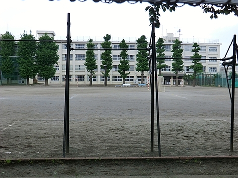 国立市立第一中学校まで約1100m