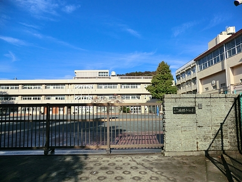横浜市立城郷小学校まで約700m