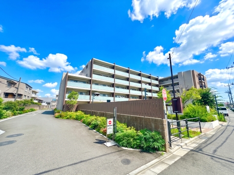 ３つのGARDENと心地よい空と緑を感じる低層レジデンス