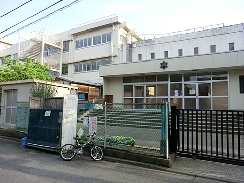 川崎市立木月小学校まで約230m