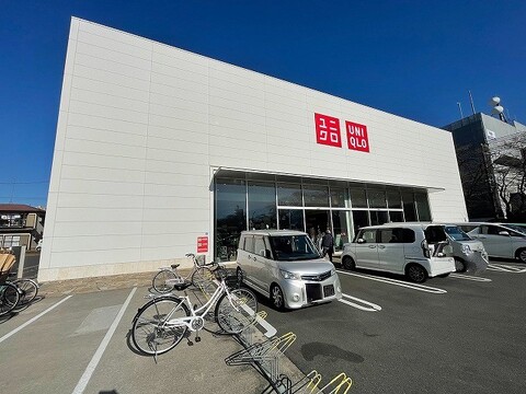 ユニクロ　相模原中央店　距離約700m