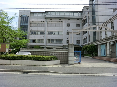 川崎市立今井中学校まで約180m