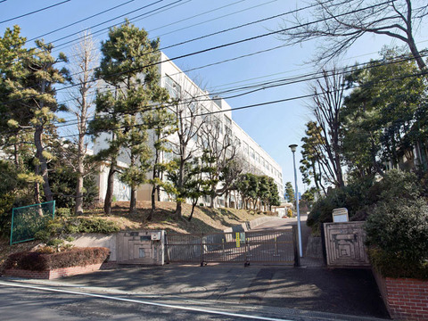 横浜市立山内中学校まで約1740m