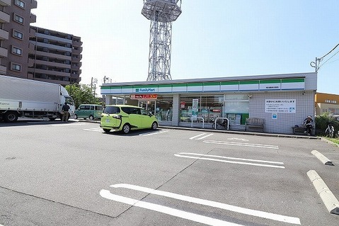 ファミリーマート　横浜鶴見元宮店　距離約1700m