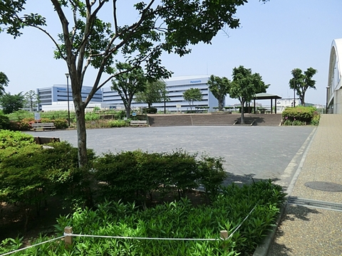鴨居西河内第二公園　距離約1000m