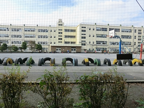 横浜市立太尾小学校　距離約630m