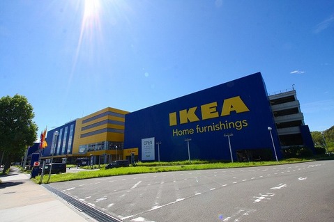 IKEA　港北　距離約1300m