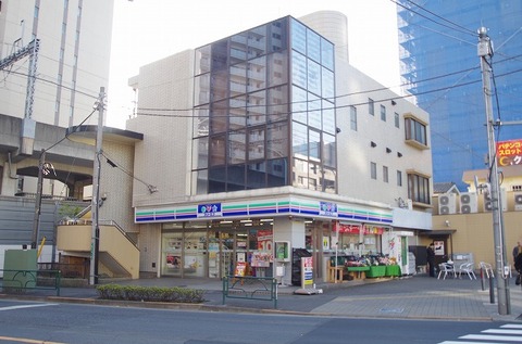 ローソンLTF　府中寿町店　距離約240m