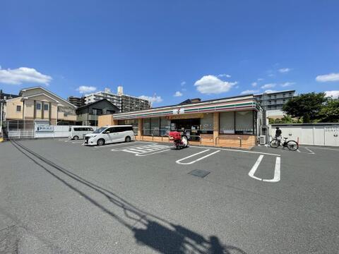 セブンイレブン　大和中央5丁目店まで約450m