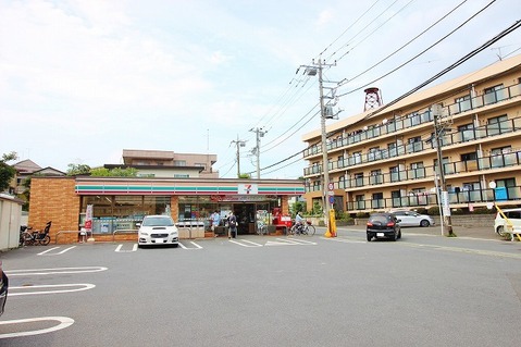 セブンイレブン　川崎東長沢店　距離約850m