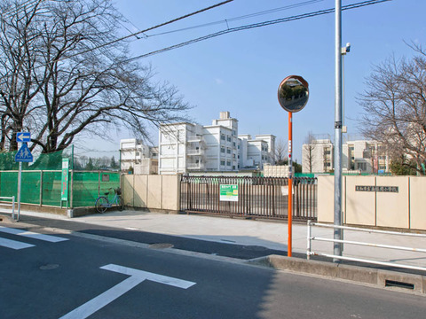 大和市立南林間小学校　距離約350m