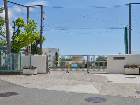 横浜市立鴨居中学校まで約450m