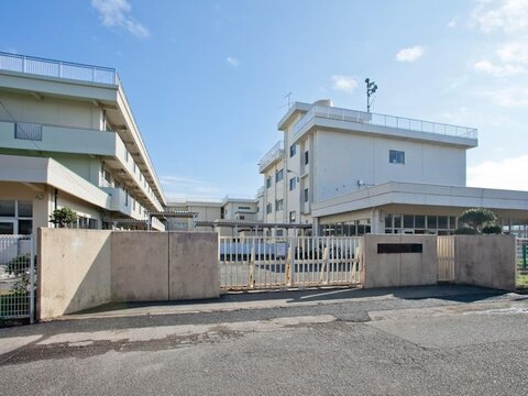 座間市立東原小学校まで約1500m