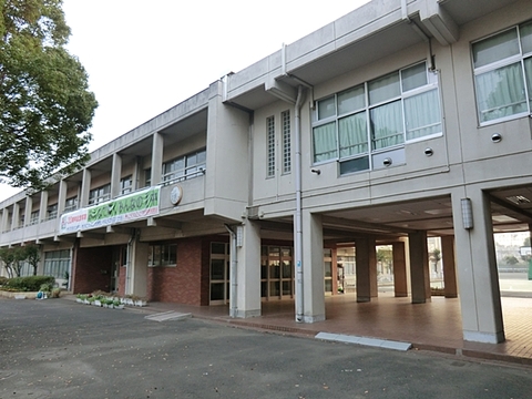 横浜市立いずみ野中学校　距離約500m