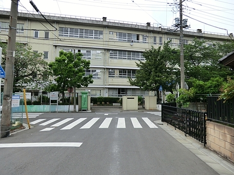 川崎市立渡田中学校まで約960m