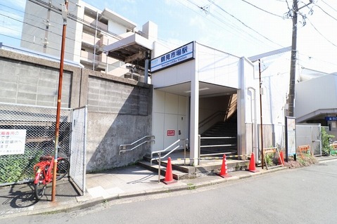 京急本線「鶴見市場」駅まで約160m