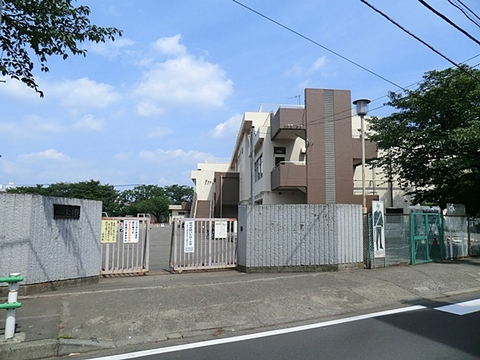 調布市立第二小学校まで約1200m
