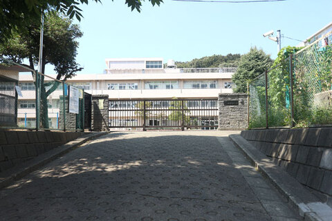 横浜市立城郷小学校(徒歩17分)