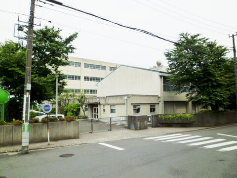 横浜市立浦島小学校(徒歩8分)