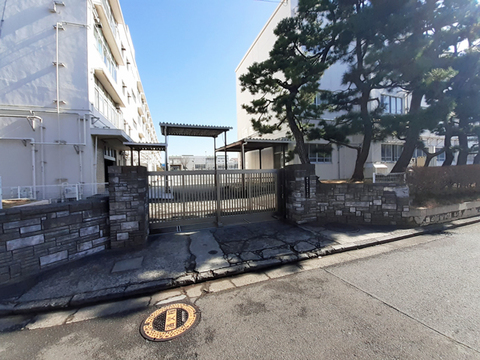 横浜市立新田中学校(徒歩4分)