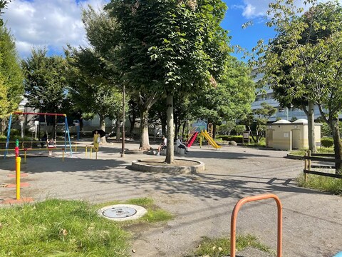 大森西四丁目公園(徒歩1分)
