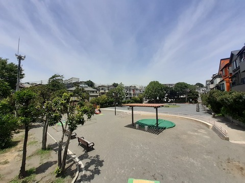 岸谷公園(徒歩3分)
