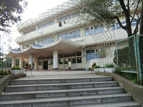 横浜市立上の宮中学校(徒歩7分)