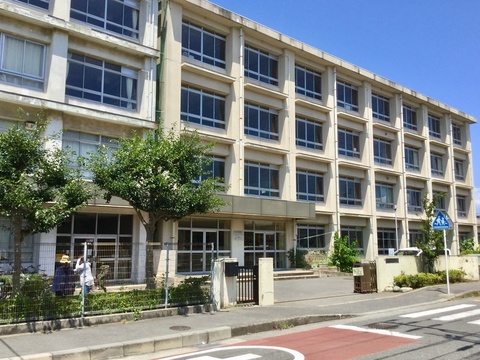 藤沢市立羽鳥小学校(徒歩2分)
