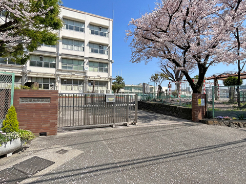 横浜市立樽町中学校(徒歩16分)