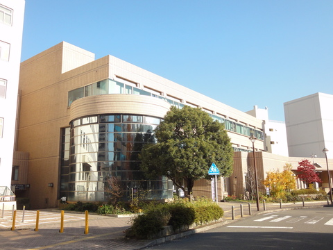 横浜市神奈川区役所(徒歩7分)