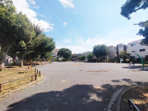 綱島東三丁目公園(徒歩1分)