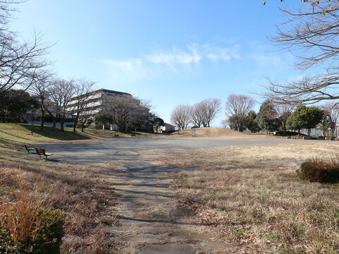 十日市場公園(徒歩2分)