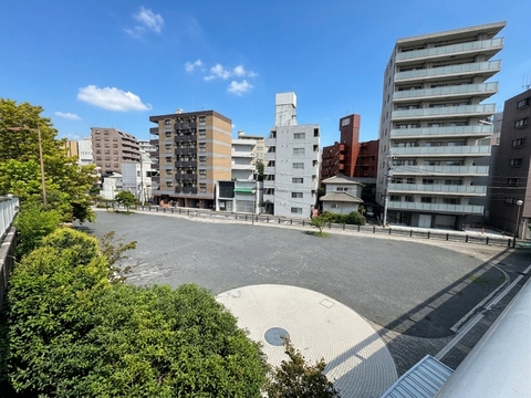 二ッ谷公園(徒歩4分)