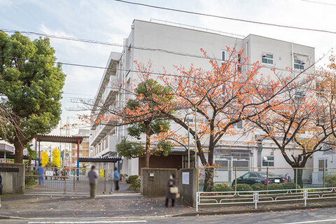 横浜市立大豆戸小学校(徒歩2分)