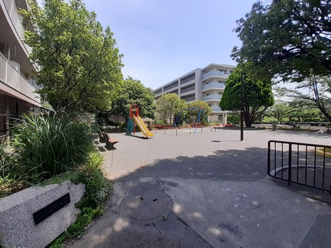 綱島上町公園(徒歩3分)