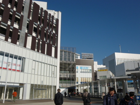 トツカーナモール(徒歩15分)