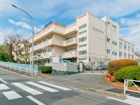 横浜市立六ツ川中学校(徒歩10分)
