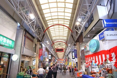 弘明寺かんのん通り商店街(徒歩1分)