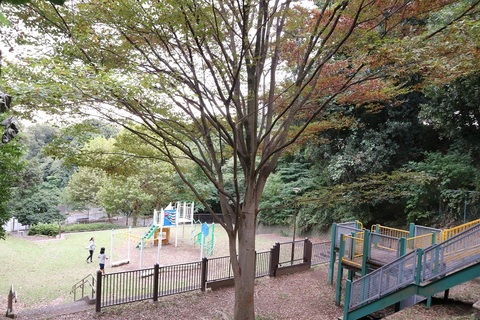 弘明寺公園(徒歩7分)