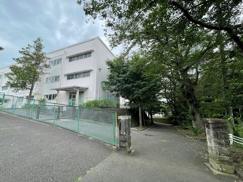 横浜市立川島小学校(徒歩9分)