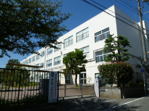 横浜市立桜台小学校(徒歩8分)
